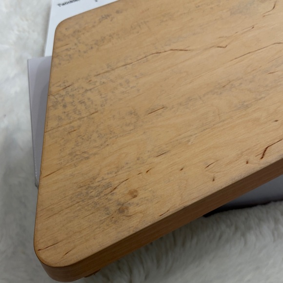 European Expressions Style Lap Harp in Natural Wood with Red Tuning Pins - Picture 12 of 17